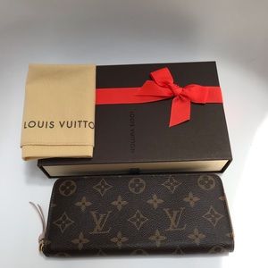 Louis Vuitton clemence wallet